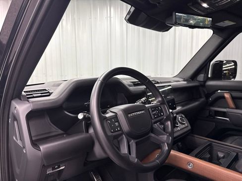Used 2024 Land Rover Defender 110 X AWD/4WD image 21