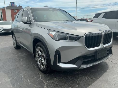 Used 2023 BMW X1 xDrive28i w/ Convenience Package AWD/4WD image 3
