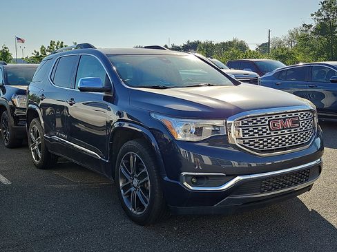 Used 2018 GMC Acadia Denali w/ Technology Package AWD/4WD image 1