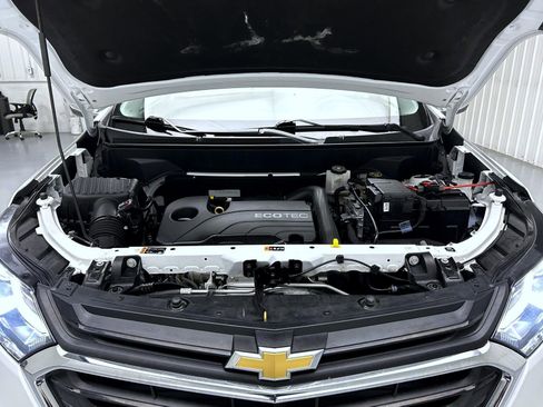 Used 2021 Chevrolet Equinox LT image 24