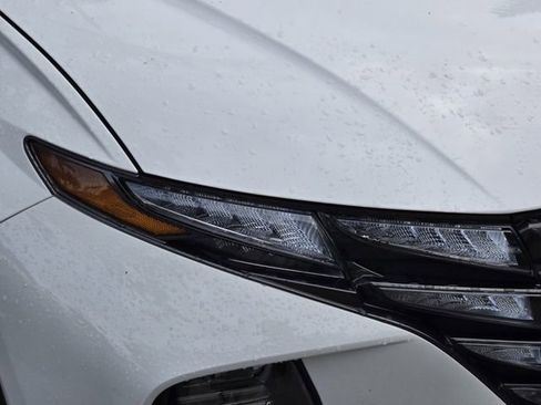 Used 2023 Hyundai Tucson SE image 10