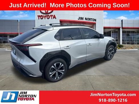 Used 2024 Toyota bZ4X FWD w/ Weather Package image 5