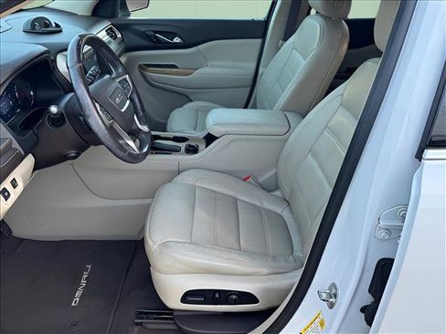 Used 2017 GMC Acadia Denali w/ Technology Package image 5