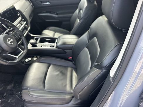 Used 2024 Nissan Pathfinder SL w/ SL Premium Package AWD/4WD image 18