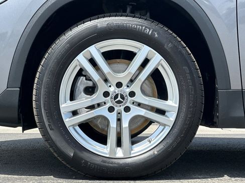 Used 2021 Mercedes-Benz GLA 250 4MATIC image 25