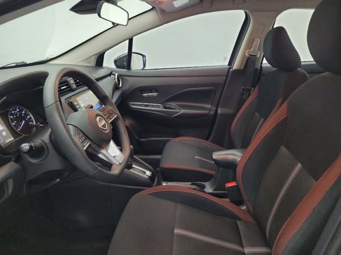 Used 2024 Nissan Versa SR FWD image 17