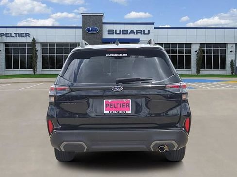 Used 2025 Subaru Forester Limited AWD/4WD image 5