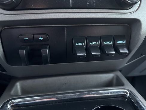 Used 2016 Ford F250 XLT w/ XLT Premium Package image 37