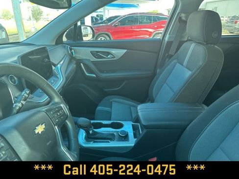 Used 2024 Chevrolet Blazer LT w/ Convenience Package image 8