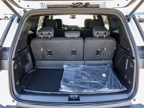 New 2026 GMC Acadia Elevation w/ LPO, Floor Liner Package FWD image 11