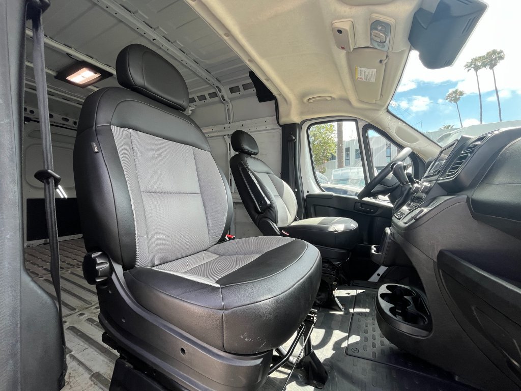 Used 2024 RAM ProMaster 2500 w/ Convenience Group FWD image 13