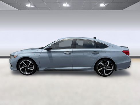 Used 2022 Honda Accord Sport image 2