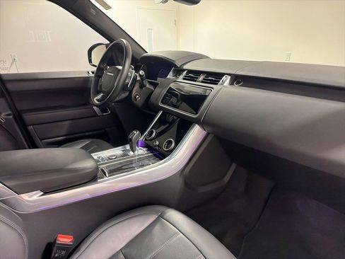 Used 2019 Land Rover Range Rover Sport SE AWD/4WD image 24