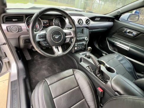 Used 2016 Ford Mustang GT RWD image 24