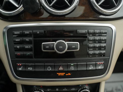 Used 2015 Mercedes-Benz GLA 250 4MATIC image 23