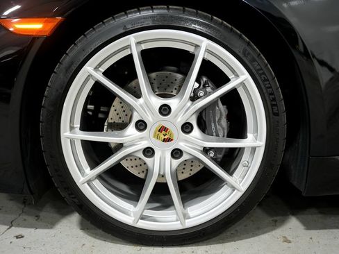 Used 2017 Porsche 718 Boxster RWD image 34