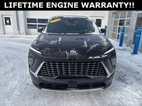 Used 2025 Buick Enclave Avenir w/ Super Cruise Package image 3