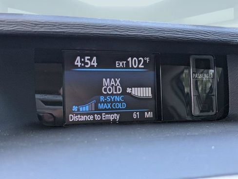 Used 2014 Toyota Sienna Limited w/ Limited Premium Package FWD image 36