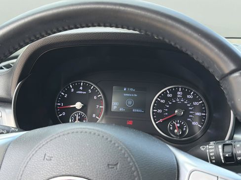 Used 2021 Kia Telluride LX FWD image 24
