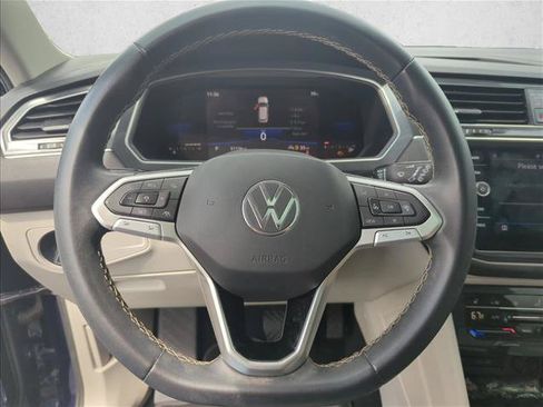 Used 2023 Volkswagen Tiguan SE FWD image 21