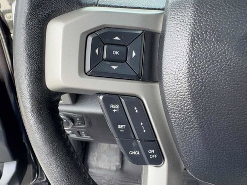 Used 2019 Ford F150 Lariat w/ Equipment Group 502A Luxury image 14