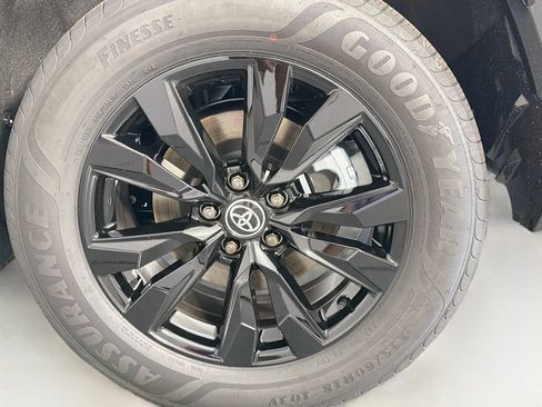 New 2026 Toyota RAV4 SE AWD/4WD image 31