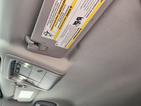 Certified 2024 Chevrolet Equinox LT FWD image 29