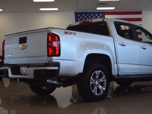 Used 2018 Chevrolet Colorado Z71 AWD/4WD image 31