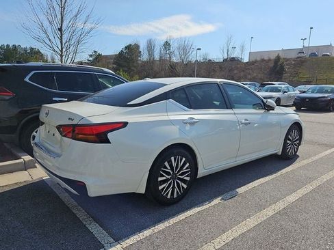 Used 2023 Nissan Altima 2.5 SV image 7