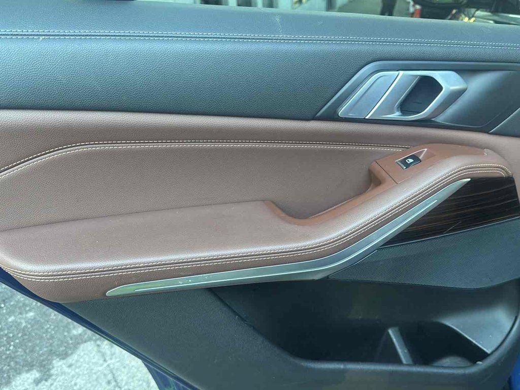 Used 2020 BMW X5 xDrive40i w/ Premium Package AWD/4WD image 30