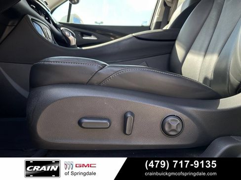 Used 2020 Buick Envision Premium w/ Driver Confidence Package AWD/4WD image 11