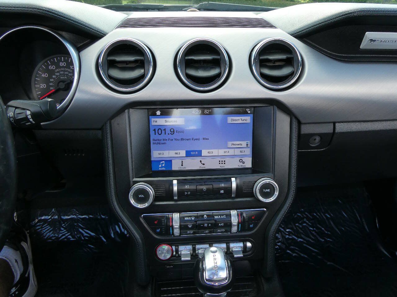 Used 2019 Ford Mustang Premium RWD image 24