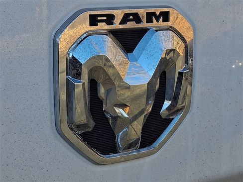 Used 2024 RAM 2500 Tradesman w/ Chrome Appearance Group image 30