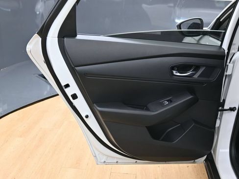 Used 2025 Honda Accord LX image 37