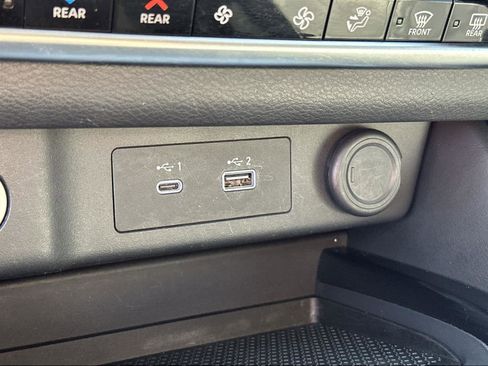 Used 2022 Nissan Rogue SL image 28