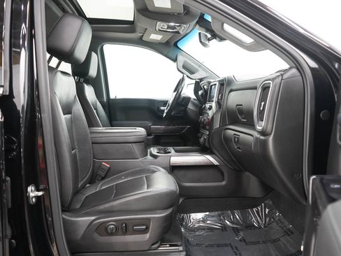 Used 2019 Chevrolet Silverado 1500 LTZ w/ LTZ Premium Package AWD/4WD image 11