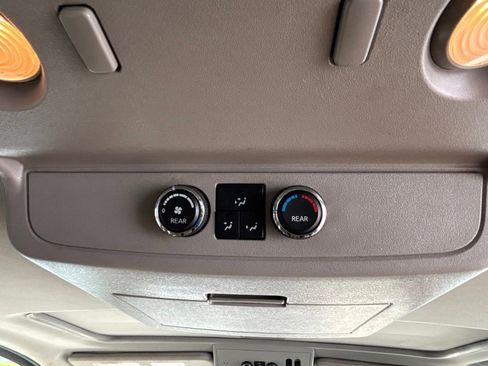 Used 2014 Nissan Armada Platinum w/ 2nd Row Captain Seat Package RWD image 33