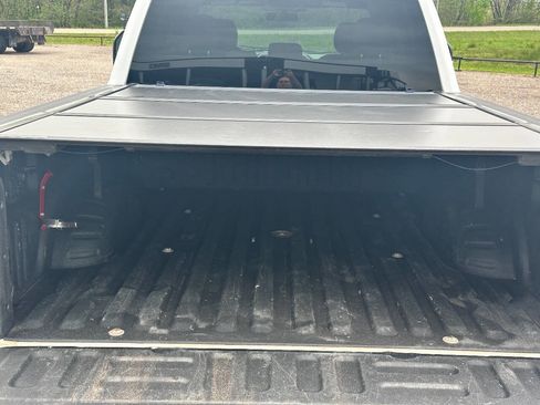 Used 2017 Ford F250 XLT image 9