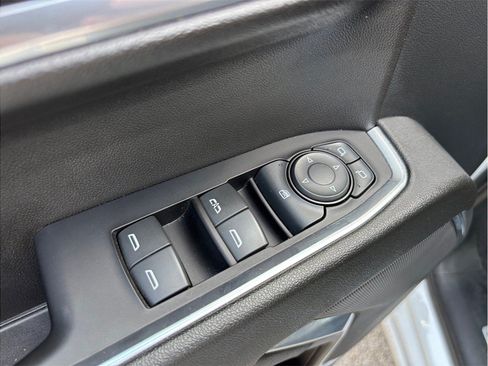 Used 2023 Chevrolet Silverado 1500 LT AWD/4WD image 22