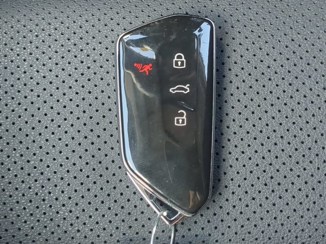 Used 2024 Volkswagen Atlas SE FWD image 35