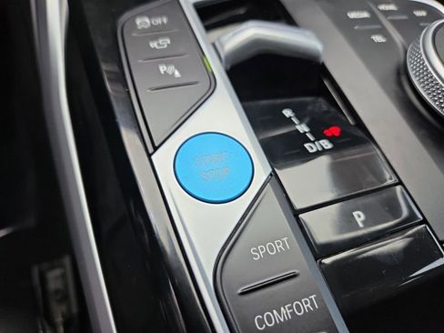 Used 2024 BMW i4 eDrive40 image 30