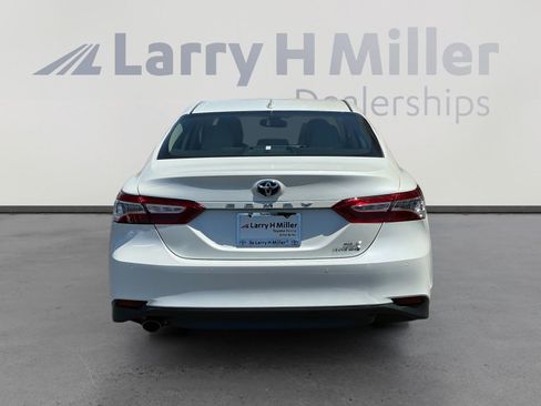Used 2020 Toyota Camry XLE w/ Driver Assist Package FWD image 4