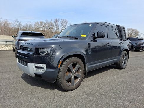 Used 2024 Land Rover Defender 110 S image 1