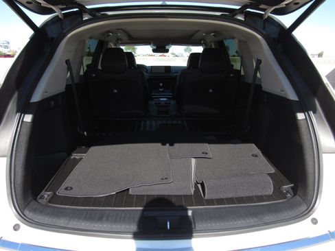 Certified 2023 Acura MDX FWD w/ Technology Package image 13