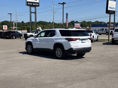 Certified 2023 Chevrolet Traverse LT FWD image 6