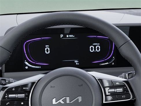 New 2025 Kia Seltos S image 16