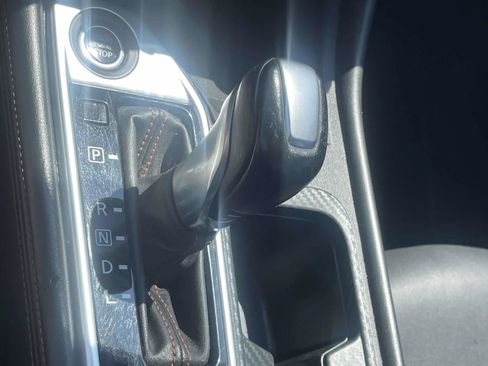 Used 2023 Nissan Sentra SR w/ SR Premium Package FWD image 21