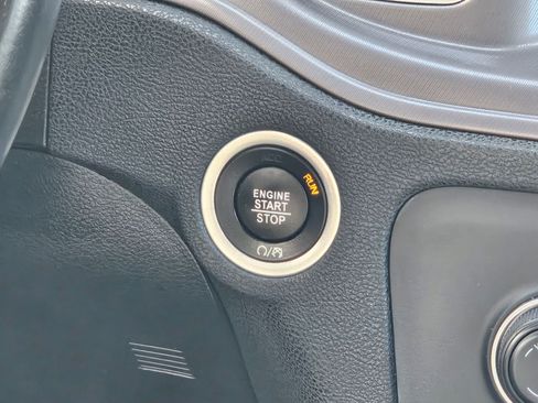 Used 2023 Dodge Charger SXT image 15