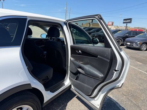Used 2019 Kia Sorento AWD image 50