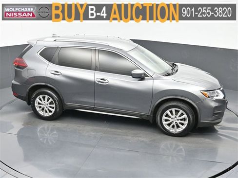 Used 2018 Nissan Rogue SV image 35